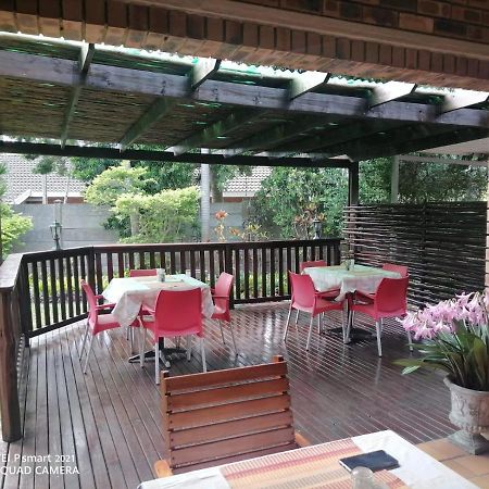 Duneside Guest House Richards Bay Bagian luar foto
