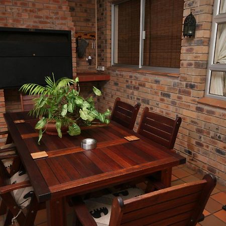 Duneside Guest House Richards Bay Bagian luar foto