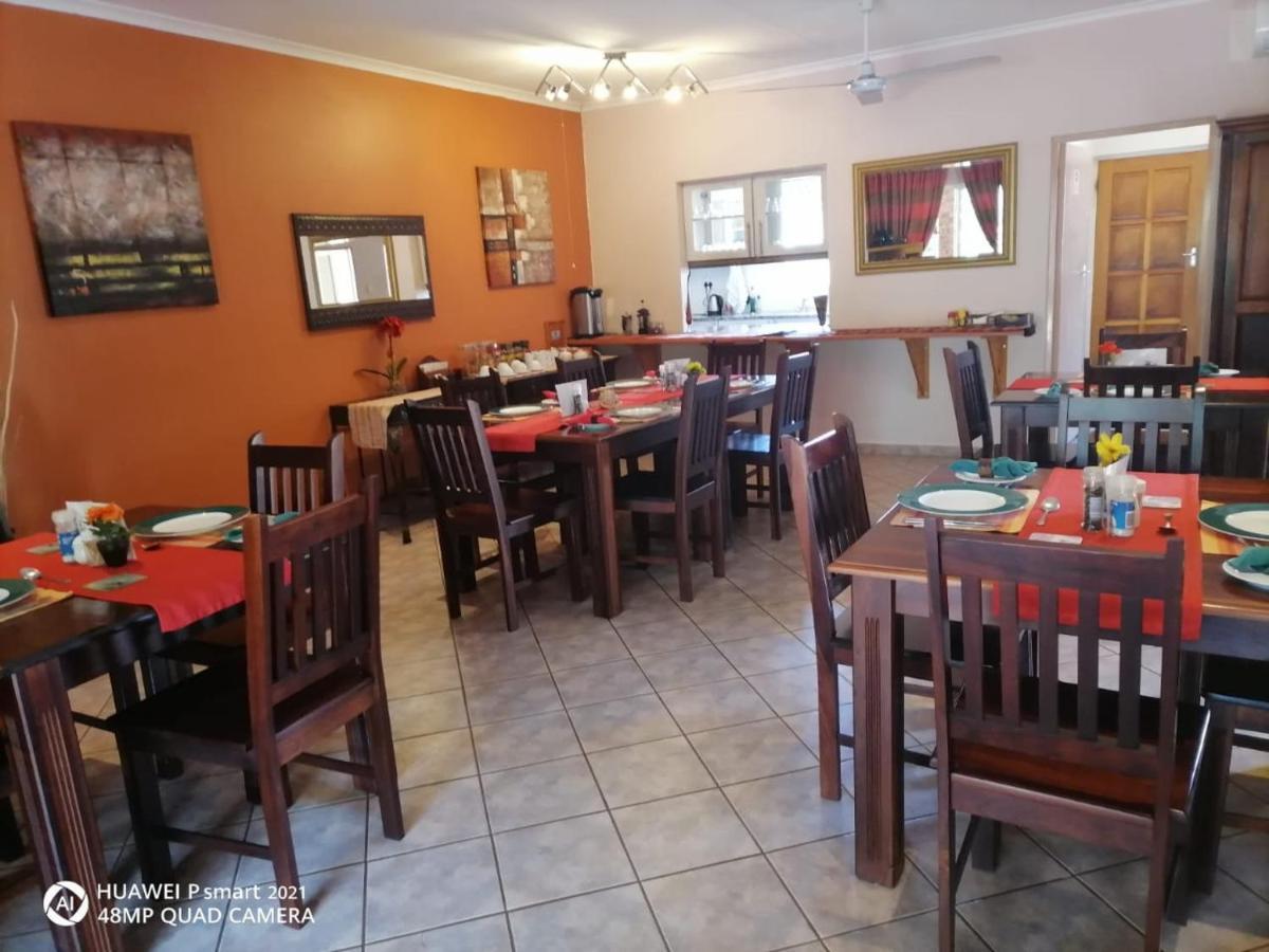 Duneside Guest House Richards Bay Bagian luar foto