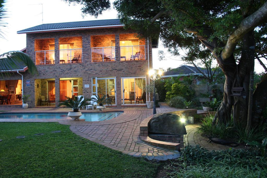 Duneside Guest House Richards Bay Bagian luar foto