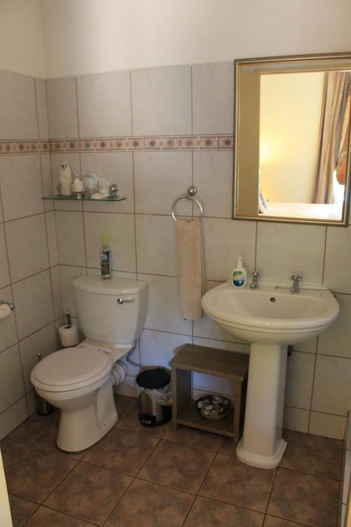 Duneside Guest House Richards Bay Ruang foto