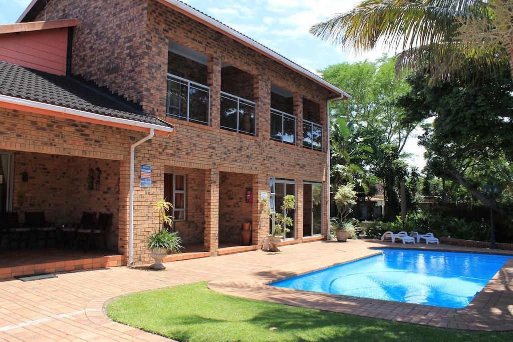 Duneside Guest House Richards Bay Bagian luar foto