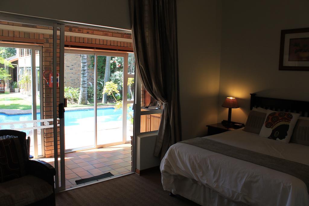 Duneside Guest House Richards Bay Ruang foto
