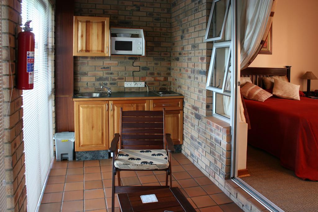 Duneside Guest House Richards Bay Ruang foto